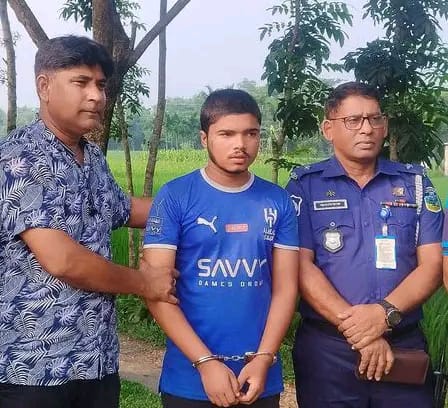 ময়মনসিংহে দিন দুপুরে সাংবাদিক স্বপন ভদ্রকে কুপিয়ে হত্যা; আটক-১