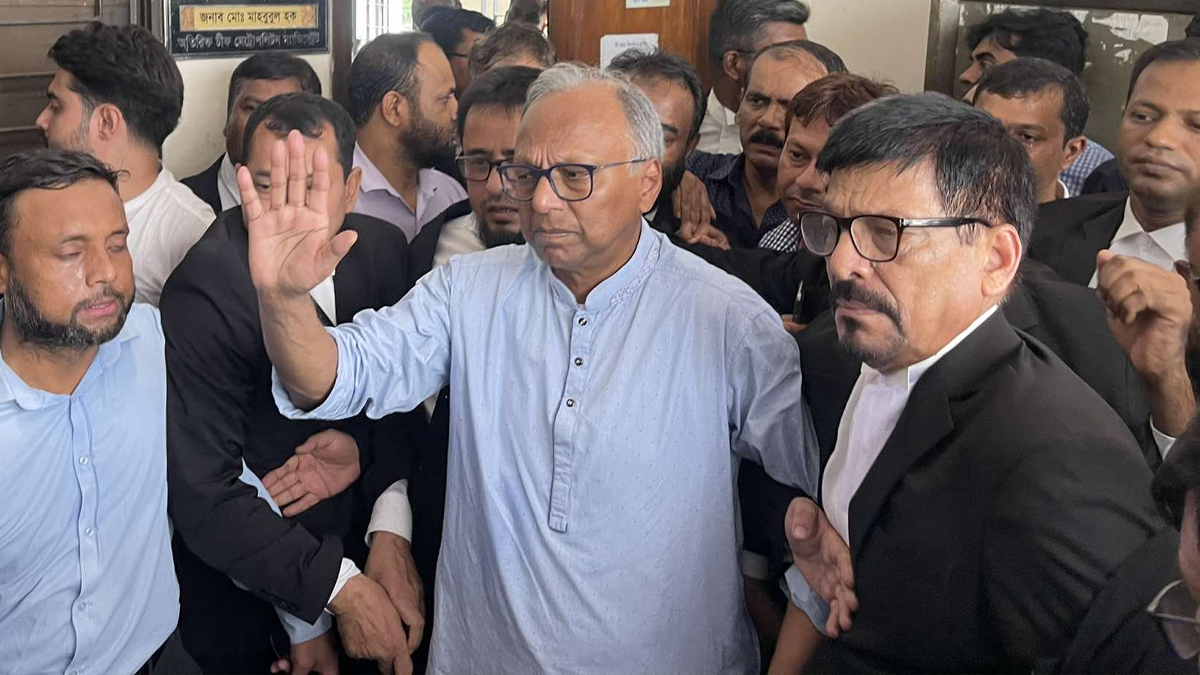 অবশেষে জামিন পেলেন মাহমুদুর রহমান