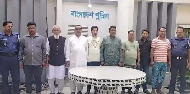 আইনশৃঙ্খলা বাহিনীর অভিযানে ময়মনসিংহে আওয়ামী লীগের ৮ নেতা গ্রেপ্তার