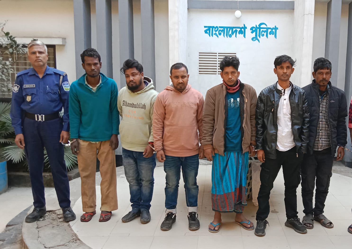 ময়মনসিংহ কোতোয়ালী মডেল থানার অভিযানে গ্রেফতার ০৬ জন