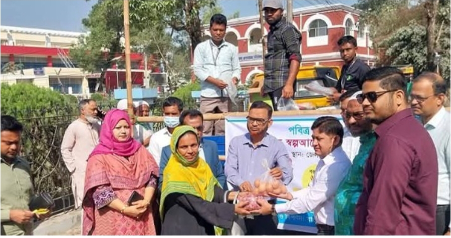 ময়মনসিংহে সুলভ মূল্যে ডিম ও মাংসের বিক্রয় কার্যক্রম উদ্বোধন