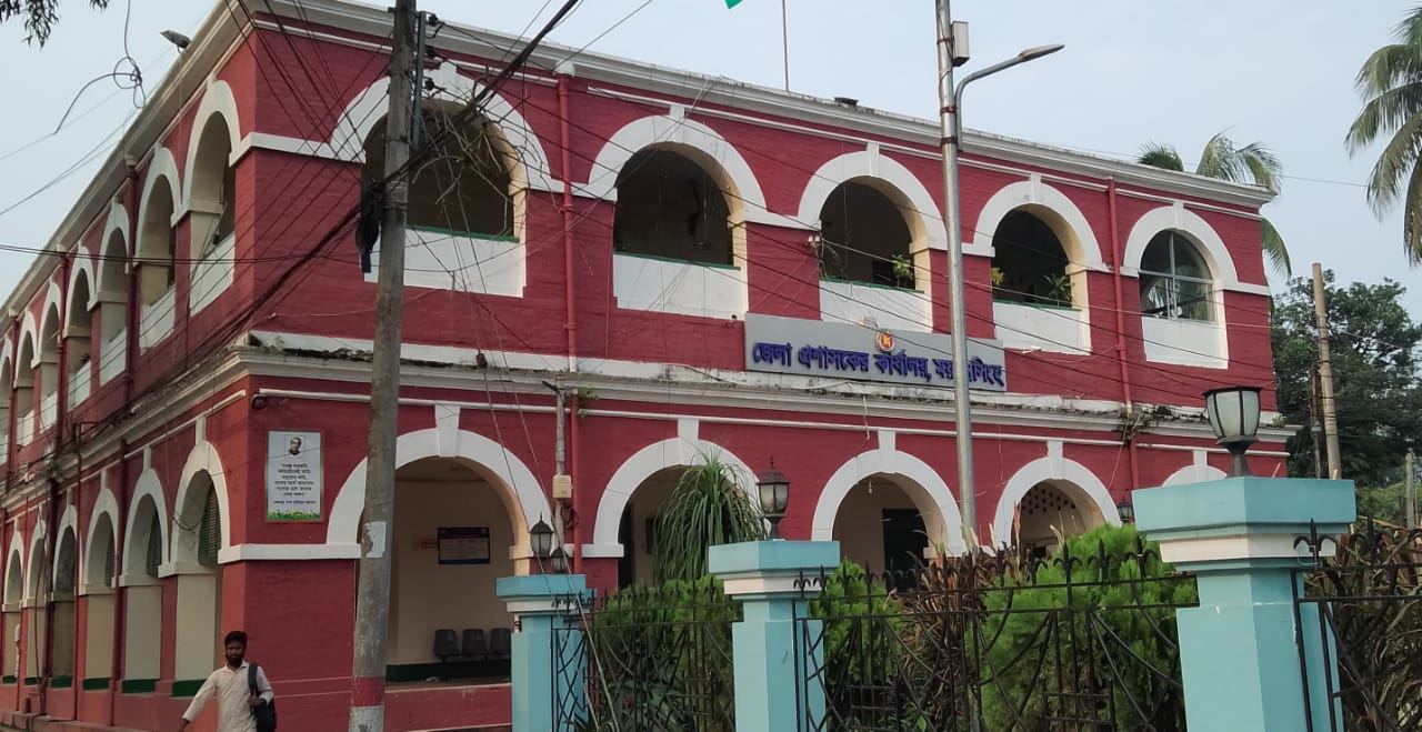 জেলা প্রশাসকের কার্যালয়ে ময়মনসিংহ প্রেসক্লাব এবং সংস্কার কমিটির সাংবাদিক নেতৃবৃন্দের বৈঠক