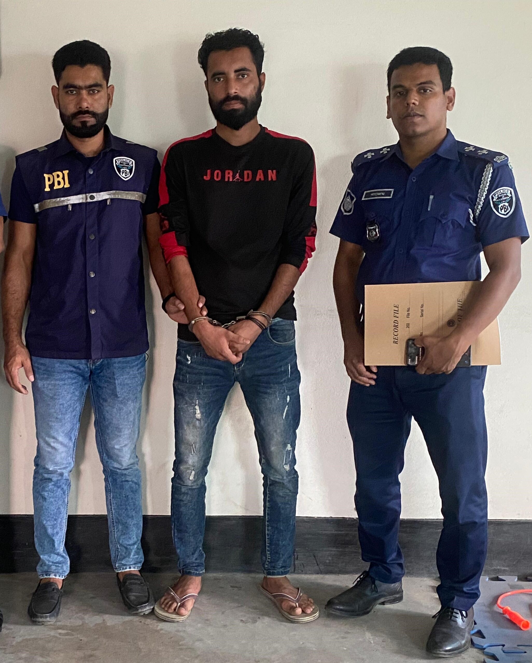 ঘাতক জামাইকে কুমিল্লা থেকে গ্রেফতার করেছে পিবিআই ময়মনসিংহ জেলা