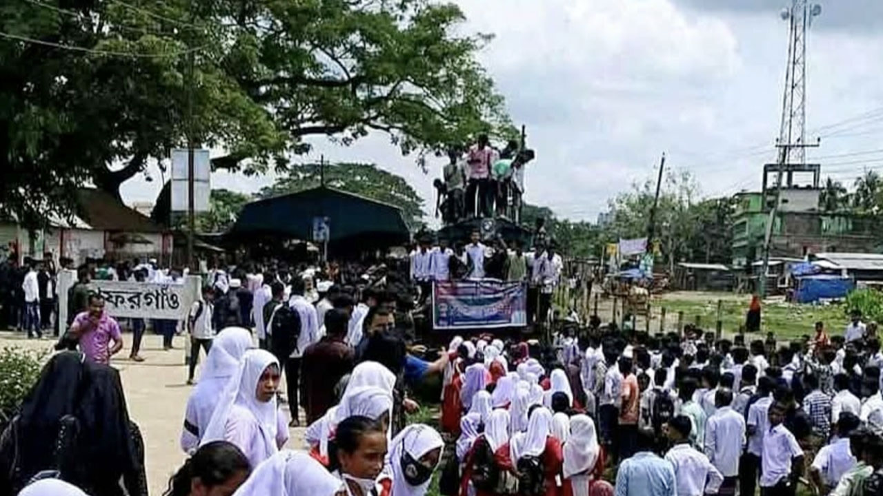 গফরগাঁওয়ে রেলপথ অবরোধ, ঢাকা-ময়মনসিংহ রেলযোগাযোগ বন্ধ