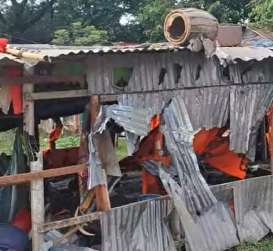 ময়মনসিংহে কাওয়ালি গানের আসর বসা খানকা শরিফে ভাঙচুর