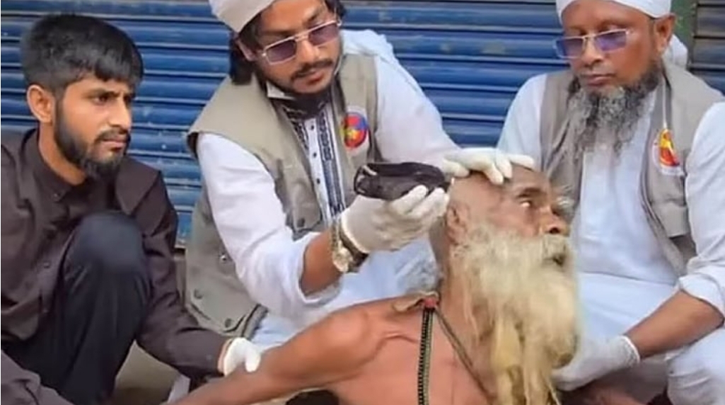 জোর করে বৃদ্ধের চুল-দাঁড়ি কেটে দেওয়ার ঘটনায় মামলা