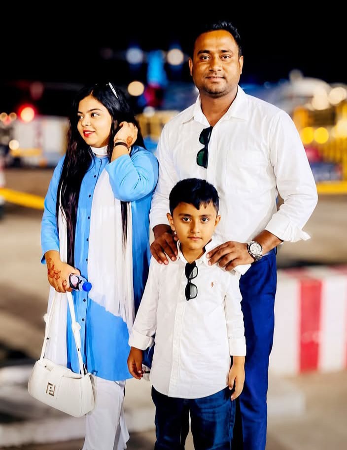 পিকআপ-মোটরসাইকেলের মুখোমুখি সংঘর্ষে ঝরে গেল বাবা-মা ও সন্তানের প্রাণ
