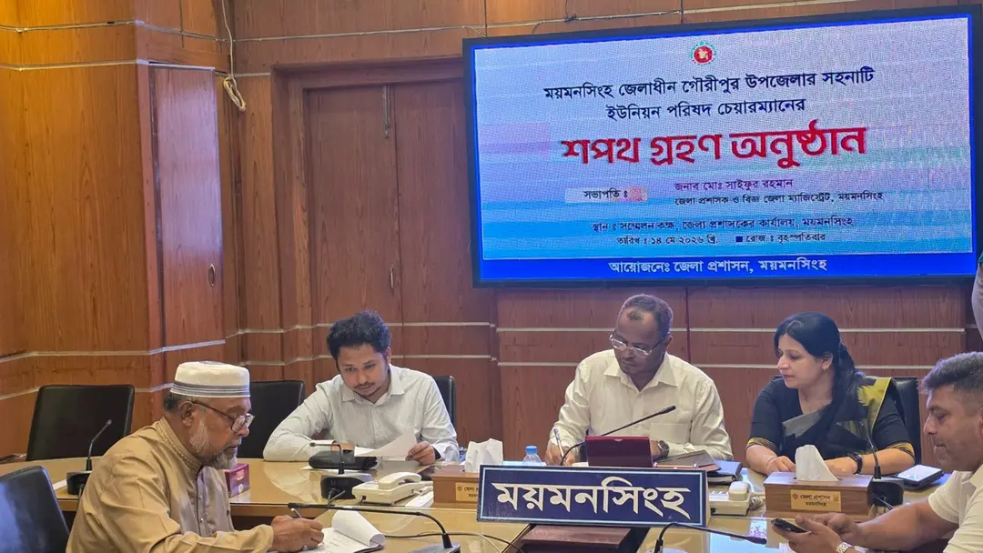 চার বছরের অপেক্ষার পর চেয়ারম্যানের দায়িত্বে শামছুজ্জামান জামাল